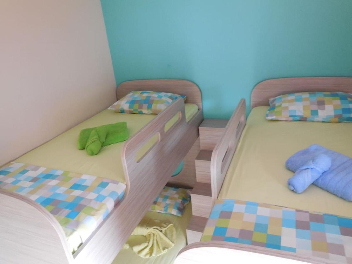 Costa Petra - Luxury Seaside Cottage With Garden - Vacation House For Families In Greece Néa Meságkala Kültér fotó